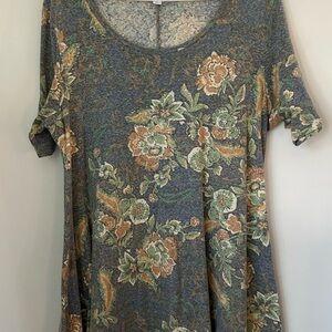 LuLaRoe PerfectT Floral Short Sleeve Top